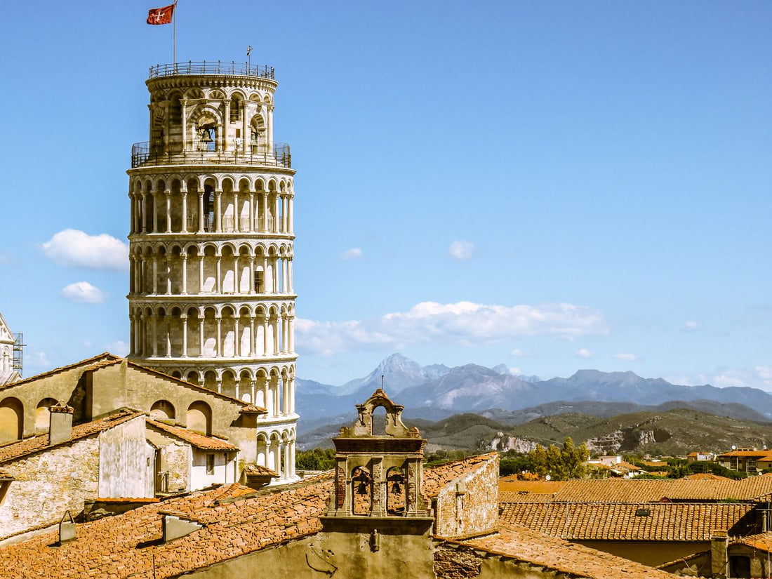 Best eSIM for Italy Travel; photo of the leaning Tower of Pisa in Italy.