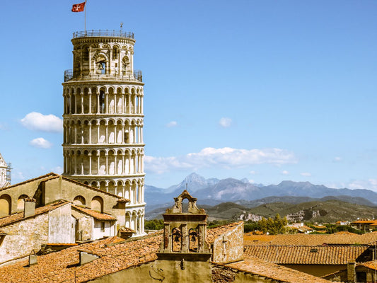 Best eSIM for Italy Travel; photo of the leaning Tower of Pisa in Italy.