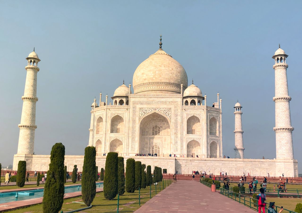 Best India eSIM for travel - photo of the Taj Mahal.