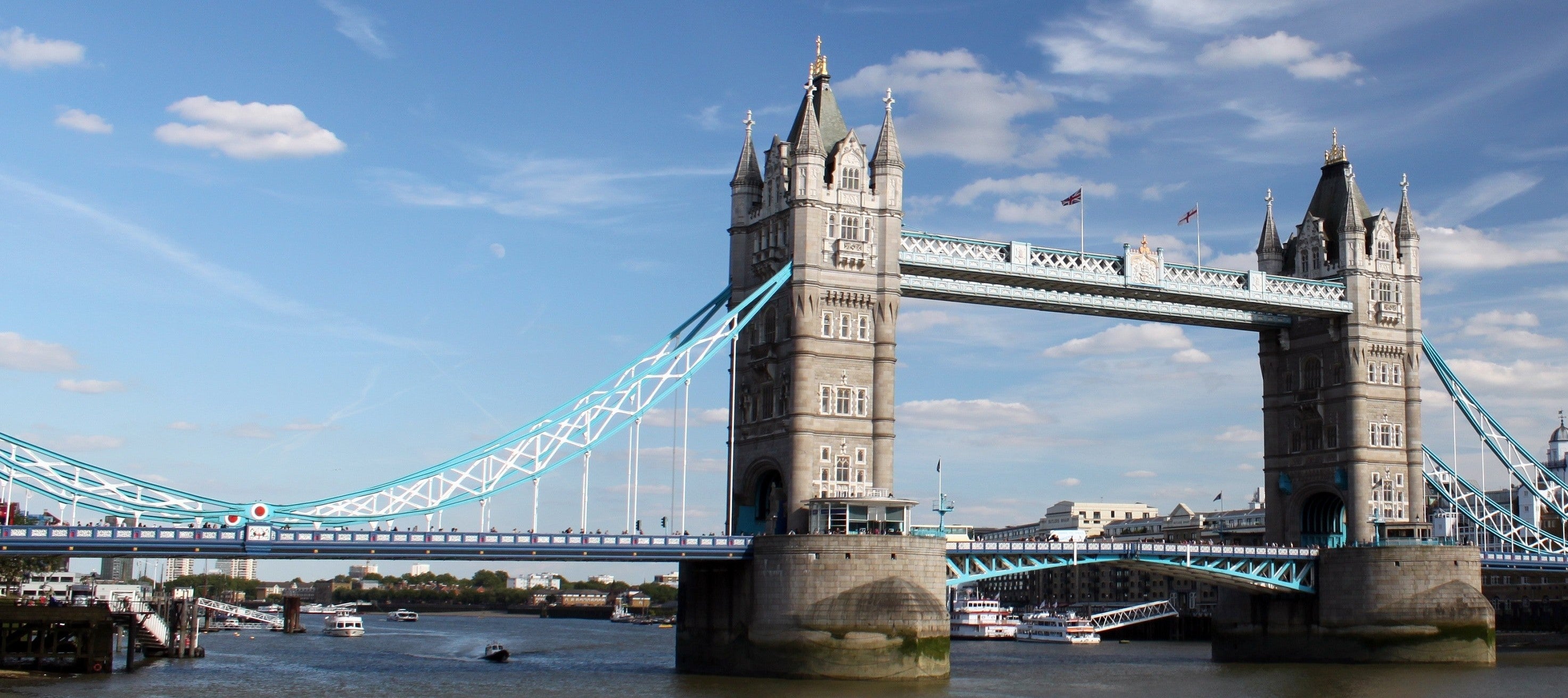 UK eSIM plans for travelers - photo of London's Tower Bridge
